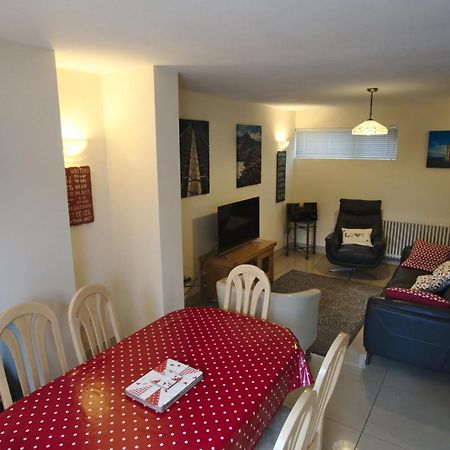 The Folly Villa Bangor  Esterno foto